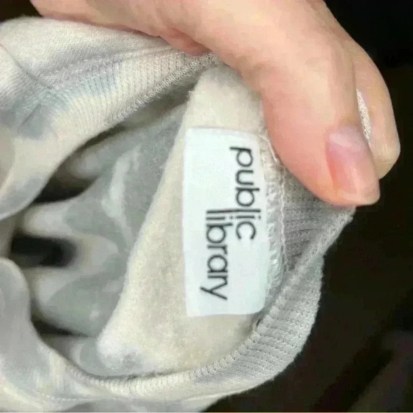 Public Library Paris graphic pullover fleece cropped sweatshirt Size Small Women - Picture 4 of 6
